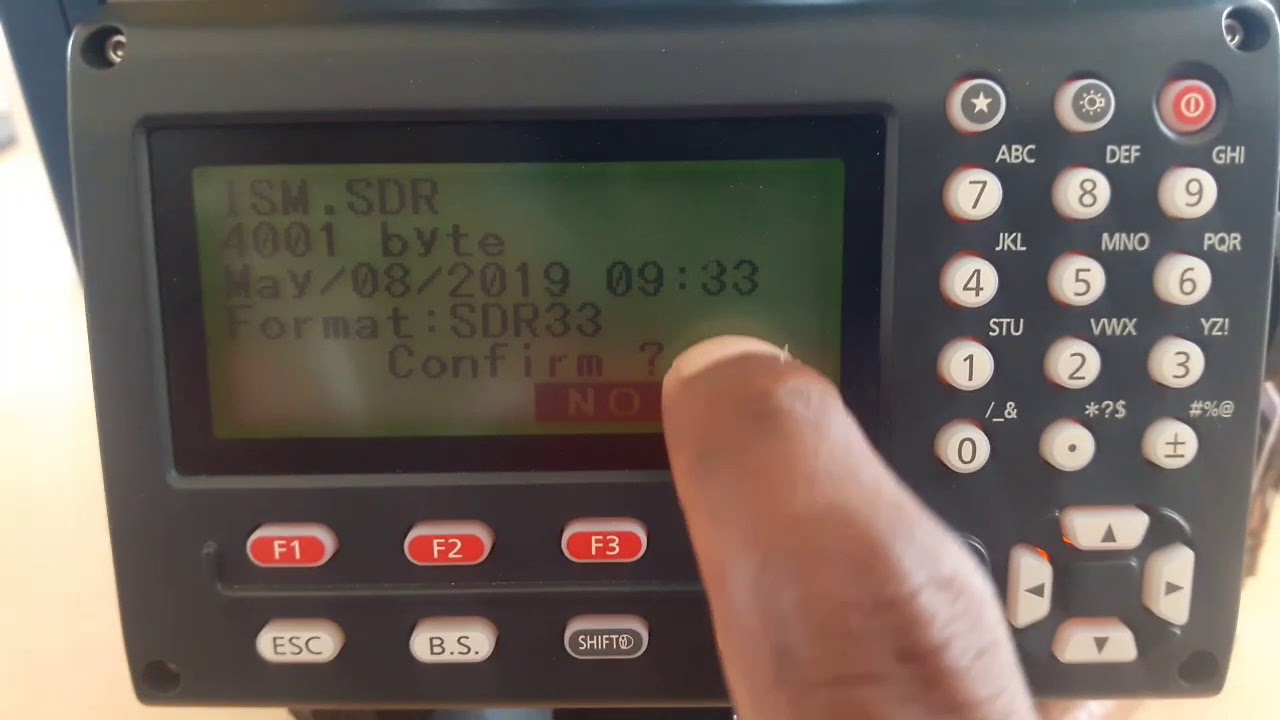 شرح طريقة أدخال وأخراج النقاط من التوتال استيشن
