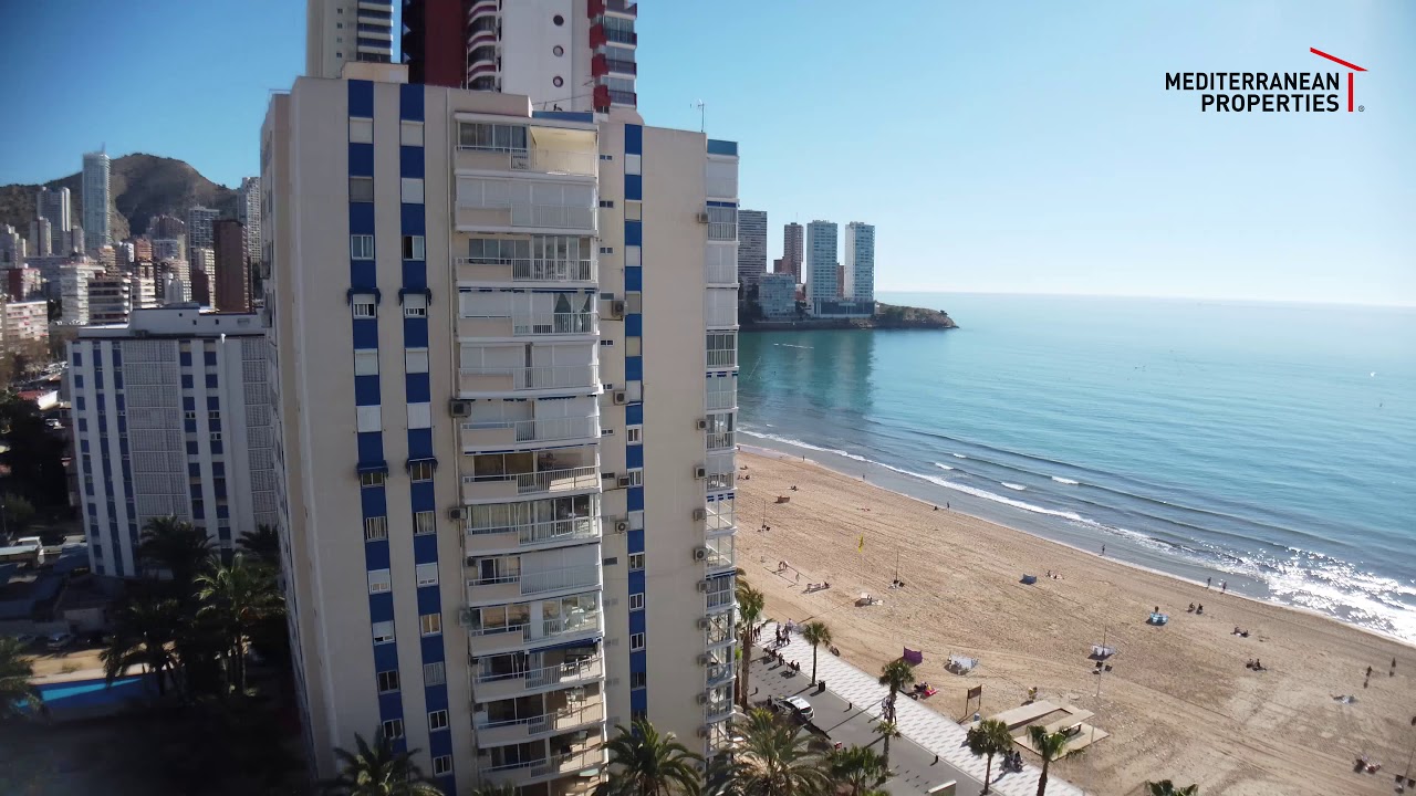 Fantastic flat on the 1st line of the Levante beach