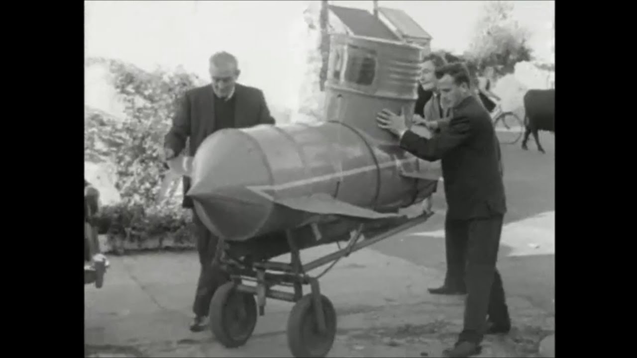 A Homemade Submarine, Ireland 1966