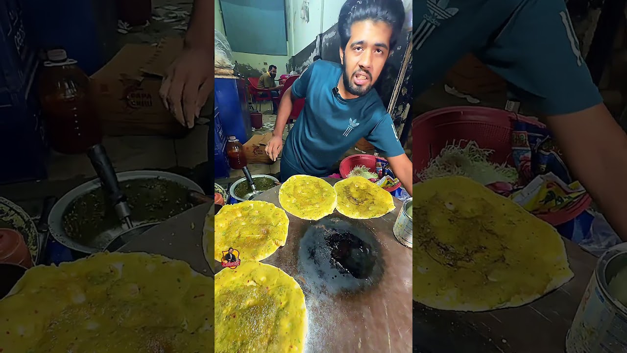 Most viral Tawa Naan Roll 🔥 of Gujranwala #shorts #viral