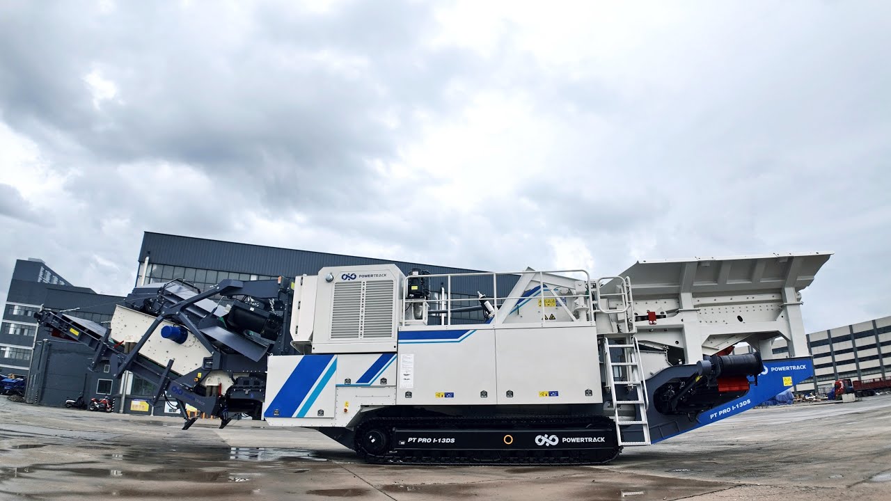 Powertrack mobile impact crushing unit