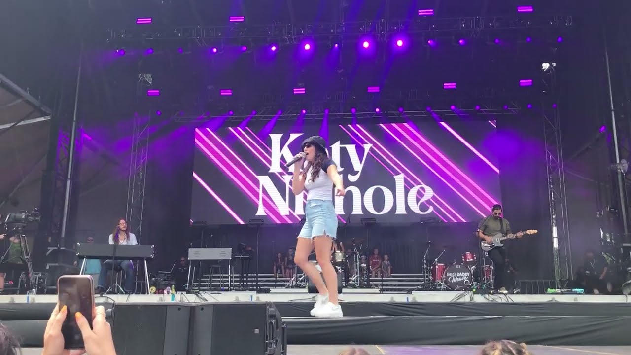Katy Nichole - Please (Live at The FEST 2023)