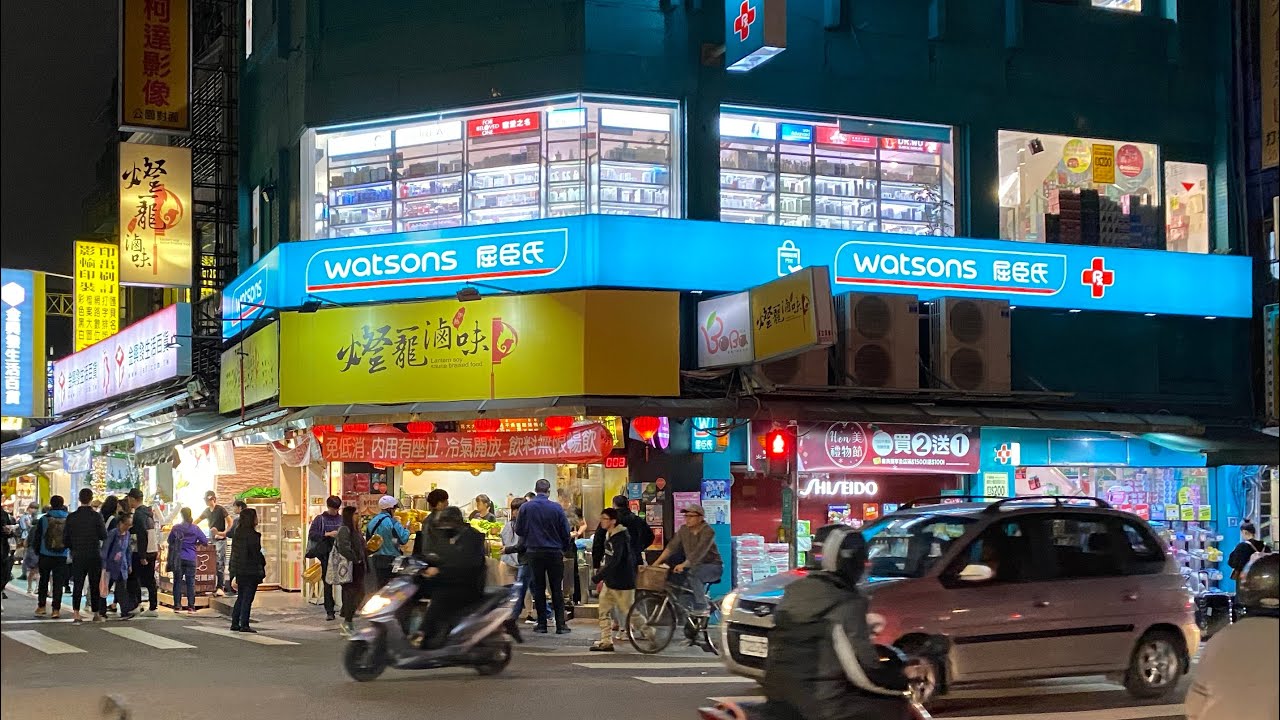 360° Ximending District of Taipei, Taiwan on a Friday Night | 360° 星期五晚上的 西門町