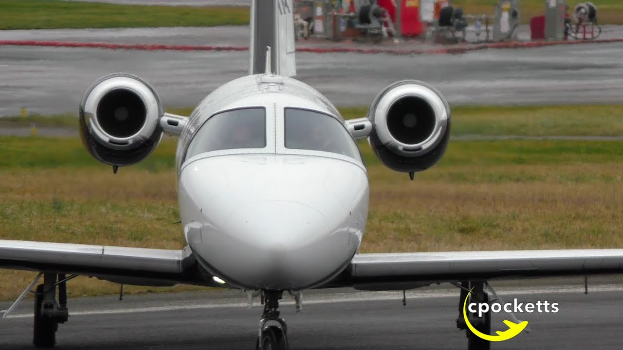 Cessna Citation Mustang F-HAHA - Difficult Landing - Close ups - Take off - Gloucestershire Airport
