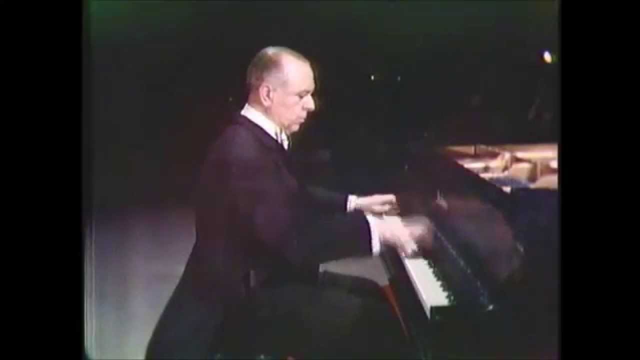 Jose Iturbi plays Manuel de Falla's 