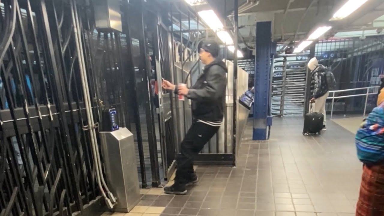 MTA Debuts New Modern Fare Gates at NYC Subway Stations 