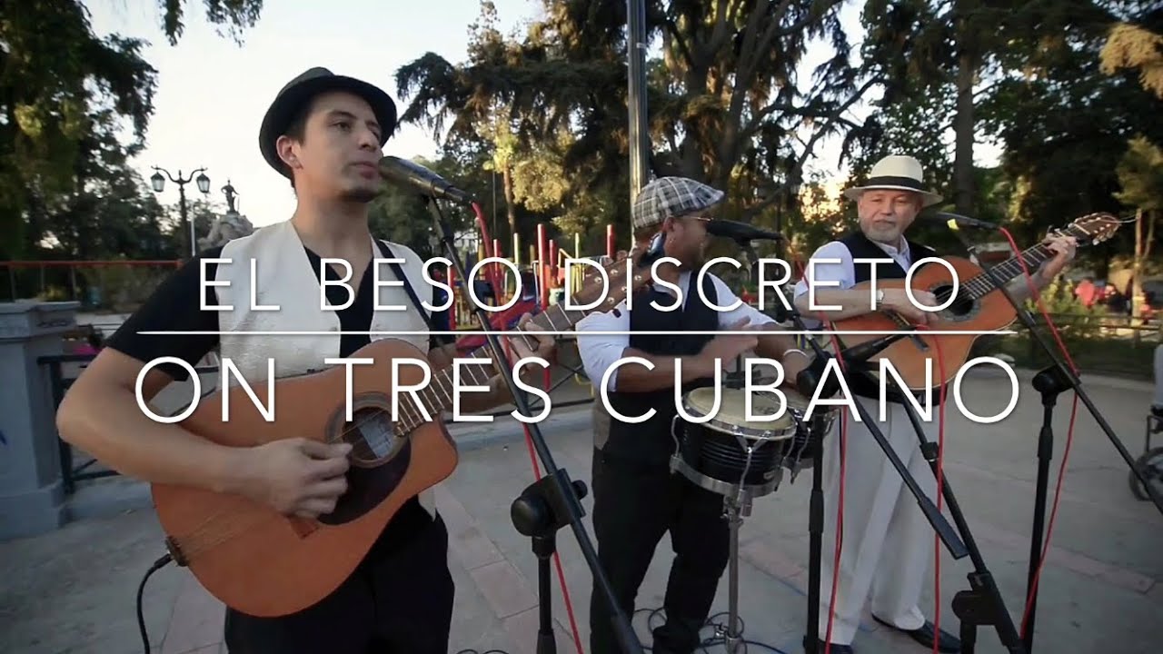 How To Play 'El Beso Discreto' on Tres Cubano | Tresero Pablo Reyes | GCE Tuning | Cuban Tres