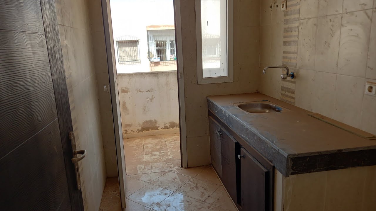 شقة للبيع في قصبة أمين بتمن 27 مليون