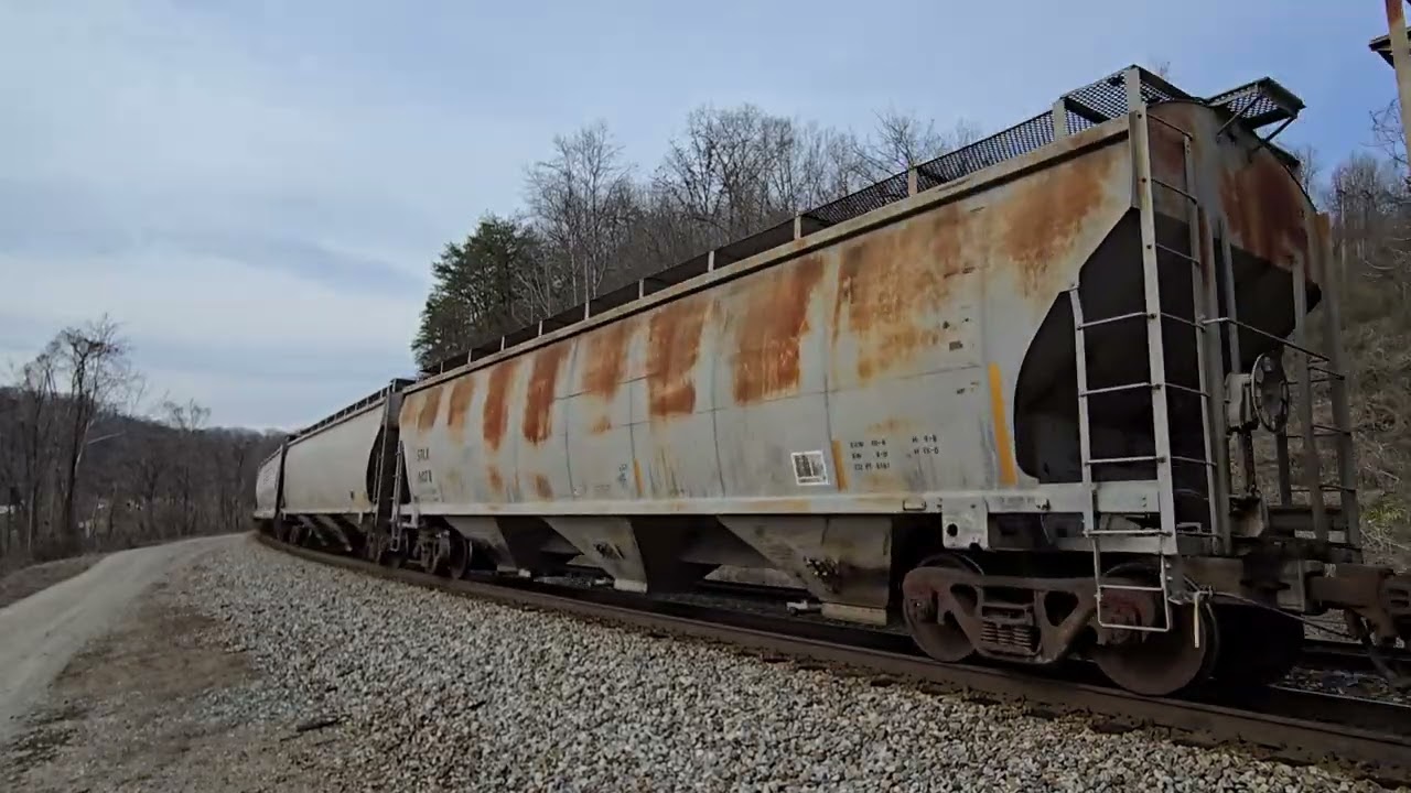 Norfolk Southern 54G heading South thru Harriman Junction.