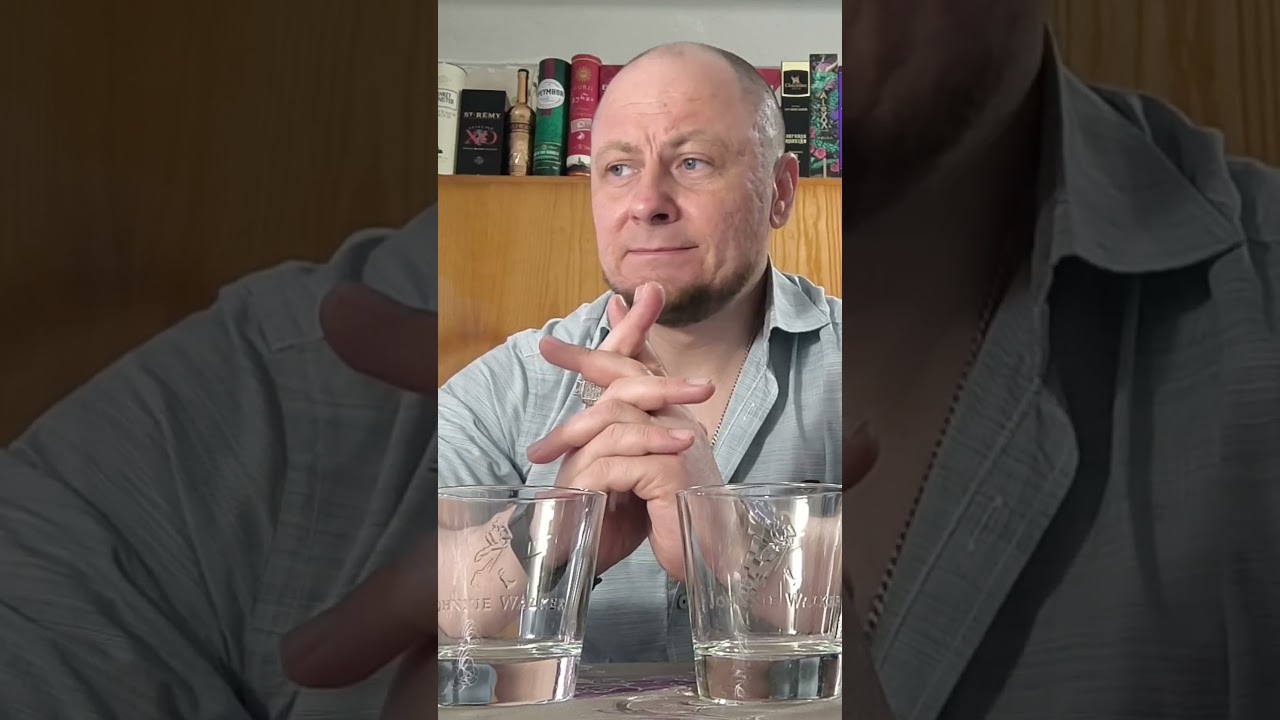 🧐 Обзор сравнение на 🇺🇦 пиво Stout Mova vanilla 4.9% vs Stout Uman milk 4.2%&lrm; полное видео на канале