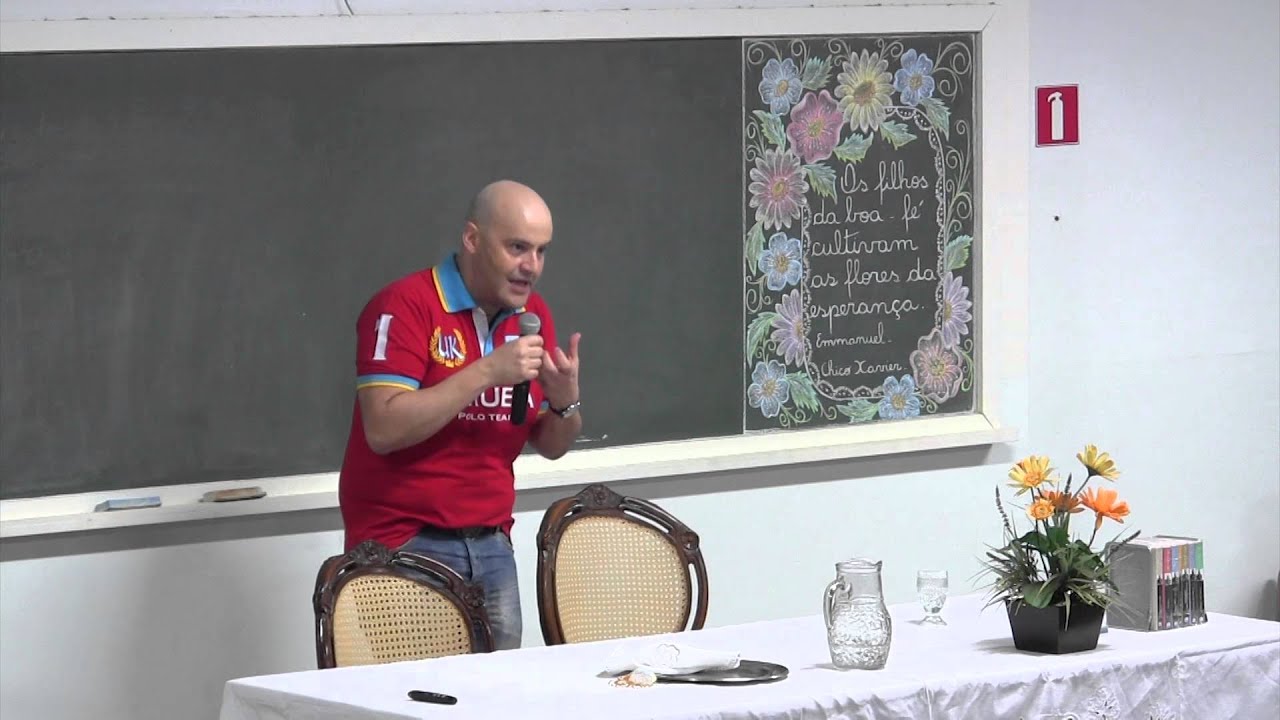 Filosofia Espírita - Estevão Camolesi (Palestra Espírita)