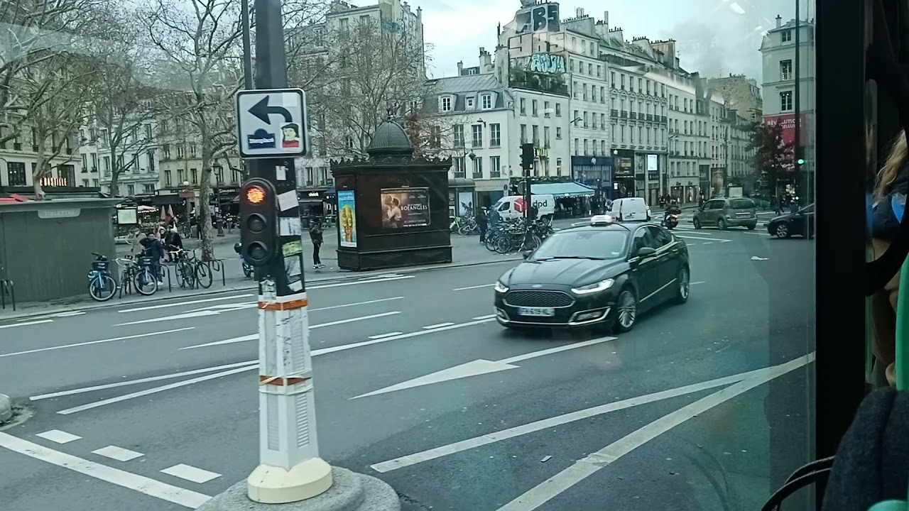Bus 76 RATP Urbanway 12 N°8891 Châtelet --- Bagnolet - Louise Michel