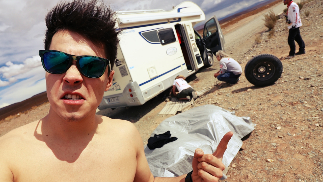 FLAK NA ŚRODKU PUSTYNI! DAKAR! - VLOG 23