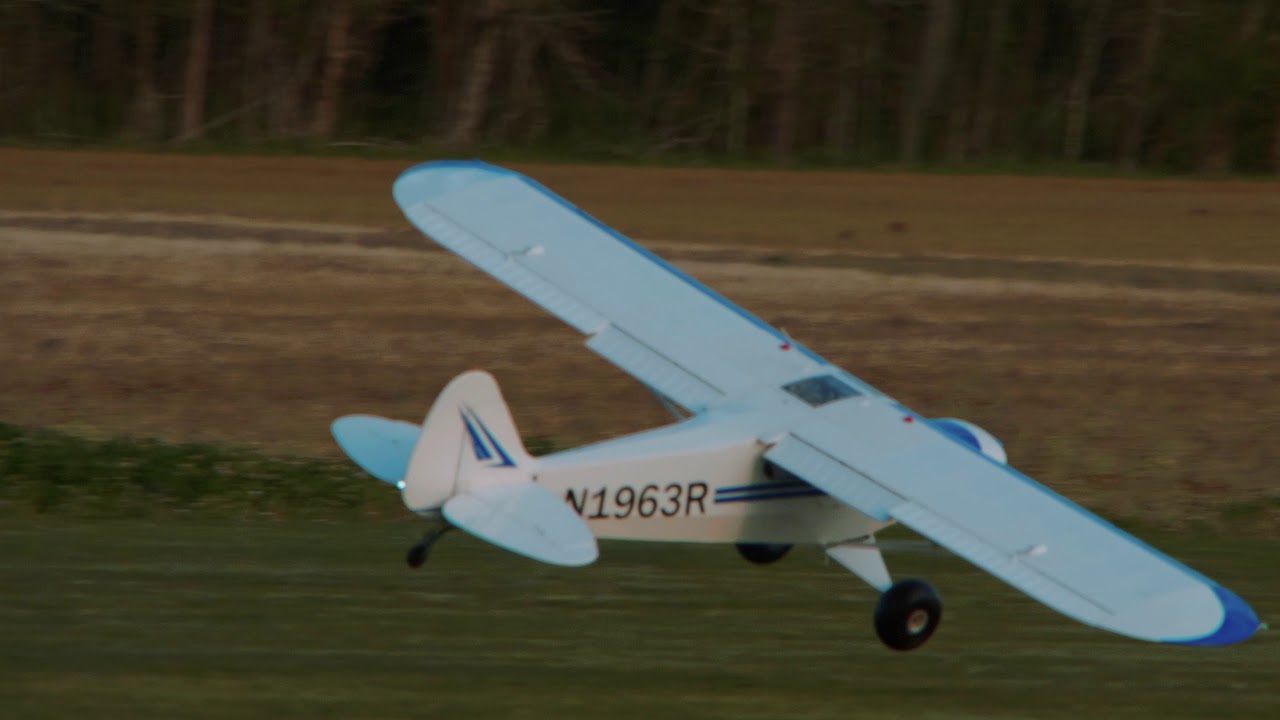Hangar 9 Super Cub w/Lights