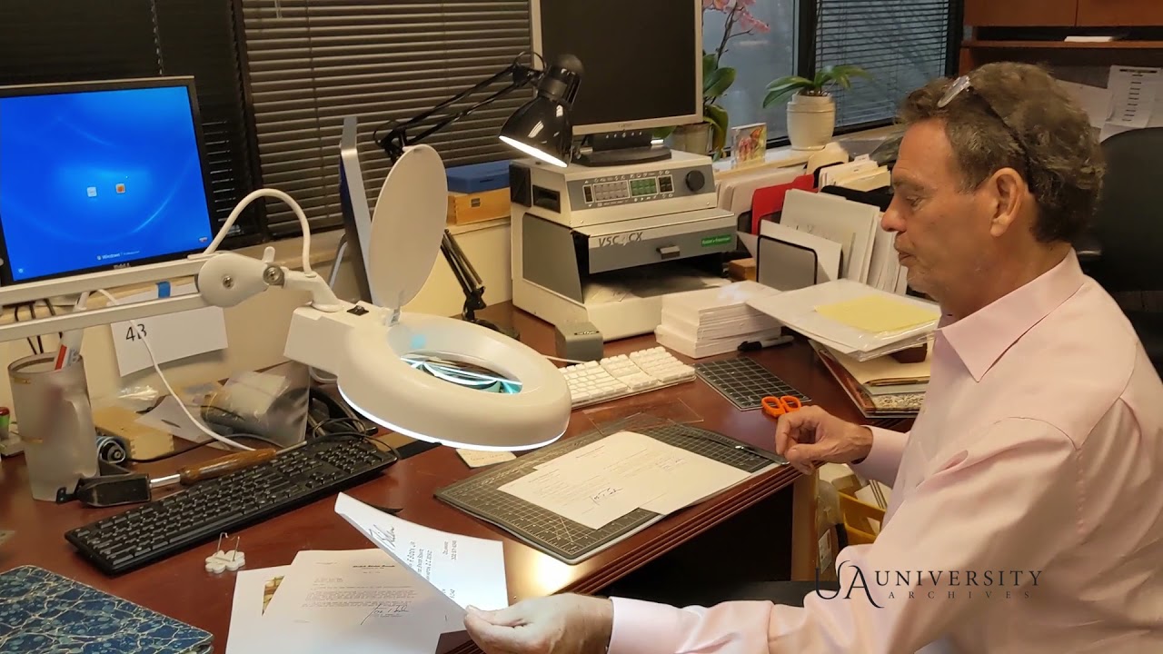 John Reznikoff Analyzes President Joe Biden’s Signature