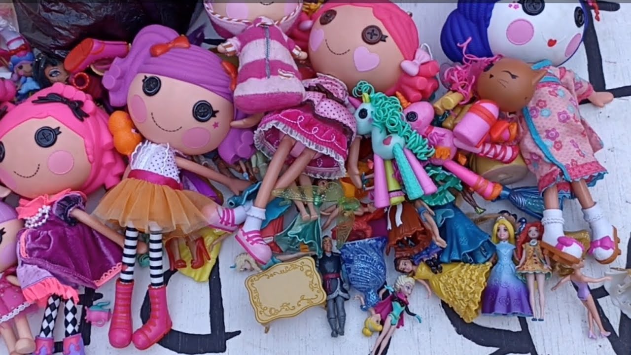Sacando Juguetes para la Venta!! 💕#coleccionista #video #dolls #antigua #ventas