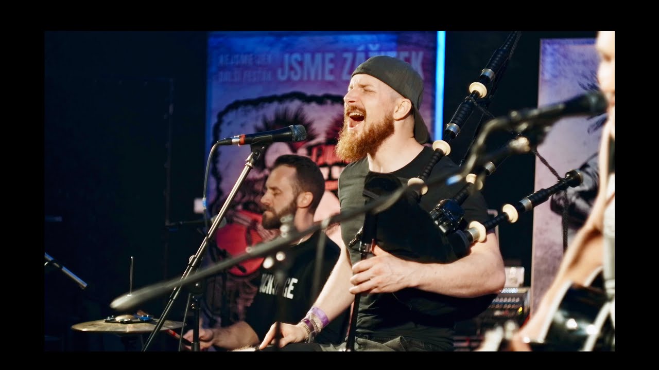 Curlies - Je mi jedno LIVE [UNPLUGGED]