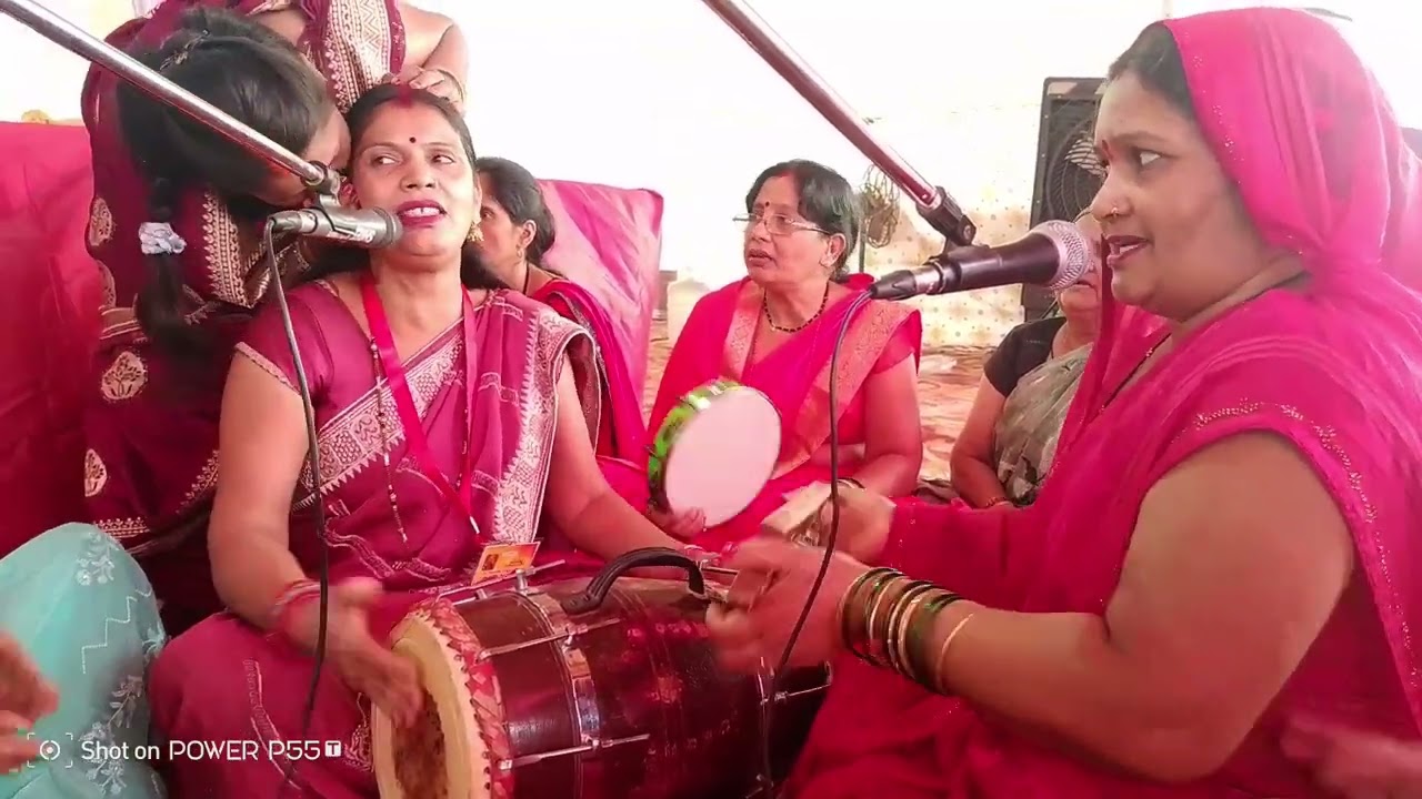  ज्योत  मैया की ऐसी जली  ||#माता_रानी_भजन  मिक्स हनुमान जी का भजन 🙏🌺 सरोज पाण्डेय भजन 🙏🌺