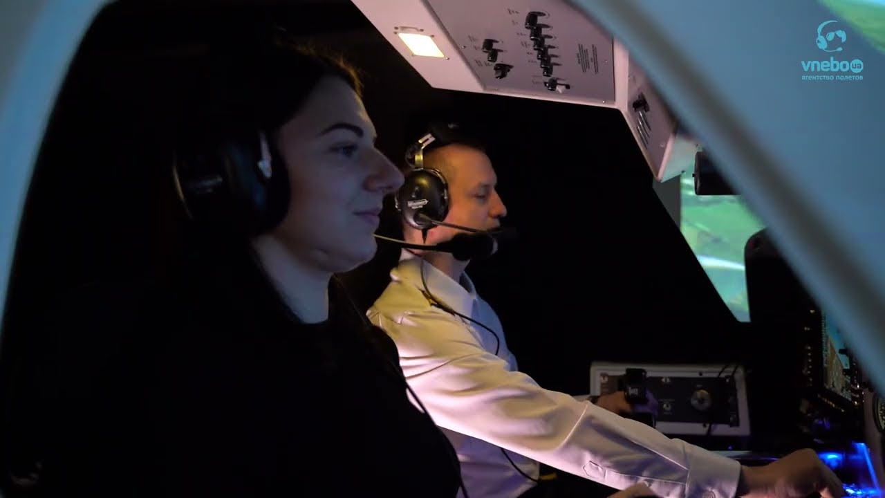 Авіасимулятор Літака Cessna 172 Київ ᐉ Авіатренажер Цессна 172: 2000 аеропортів, натуральна кабіна