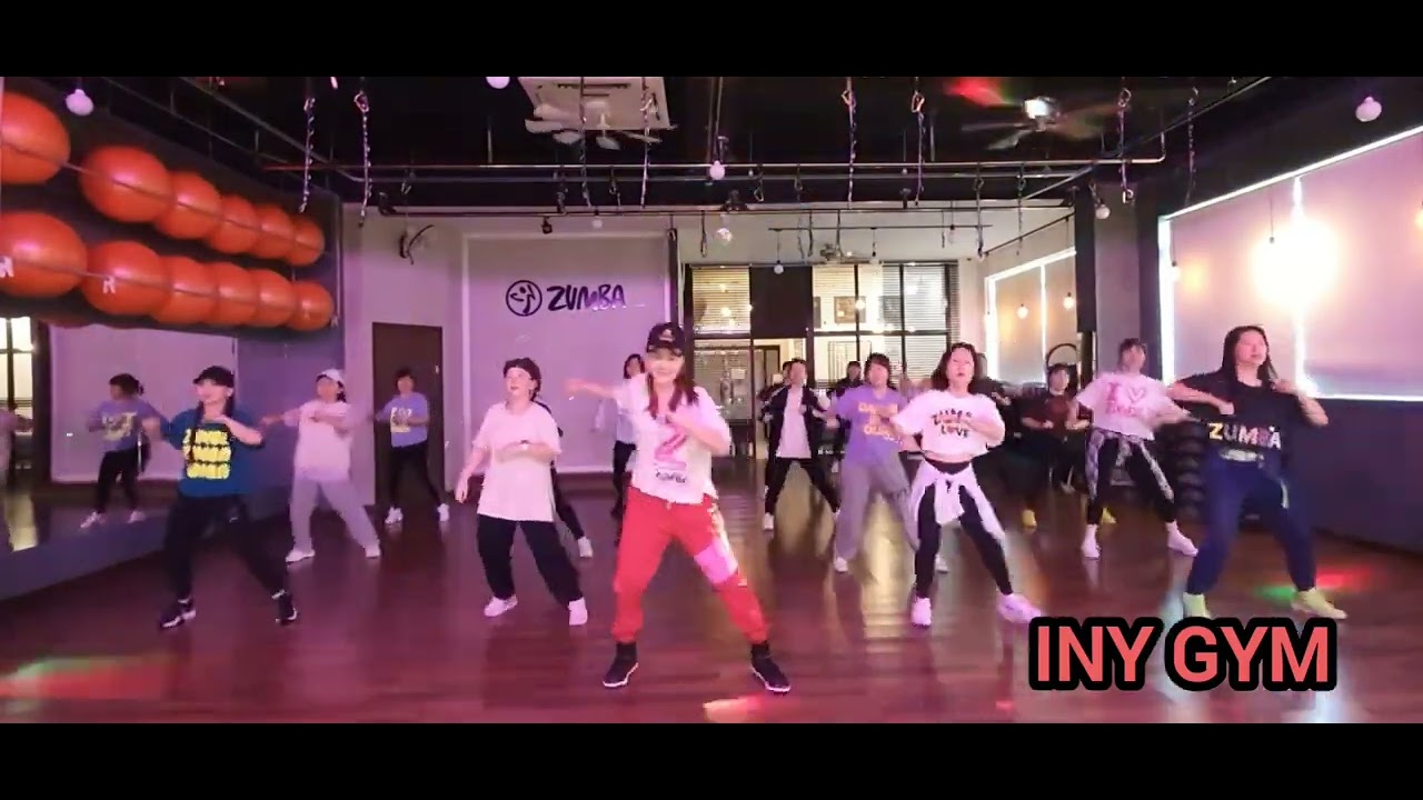 zumba warm-up/zumba fitness/ INY  GYM/ 이니짐 입니다. 소소한 줌바웜업^^ 입니다.ㅎ  즐겁게 신나게~