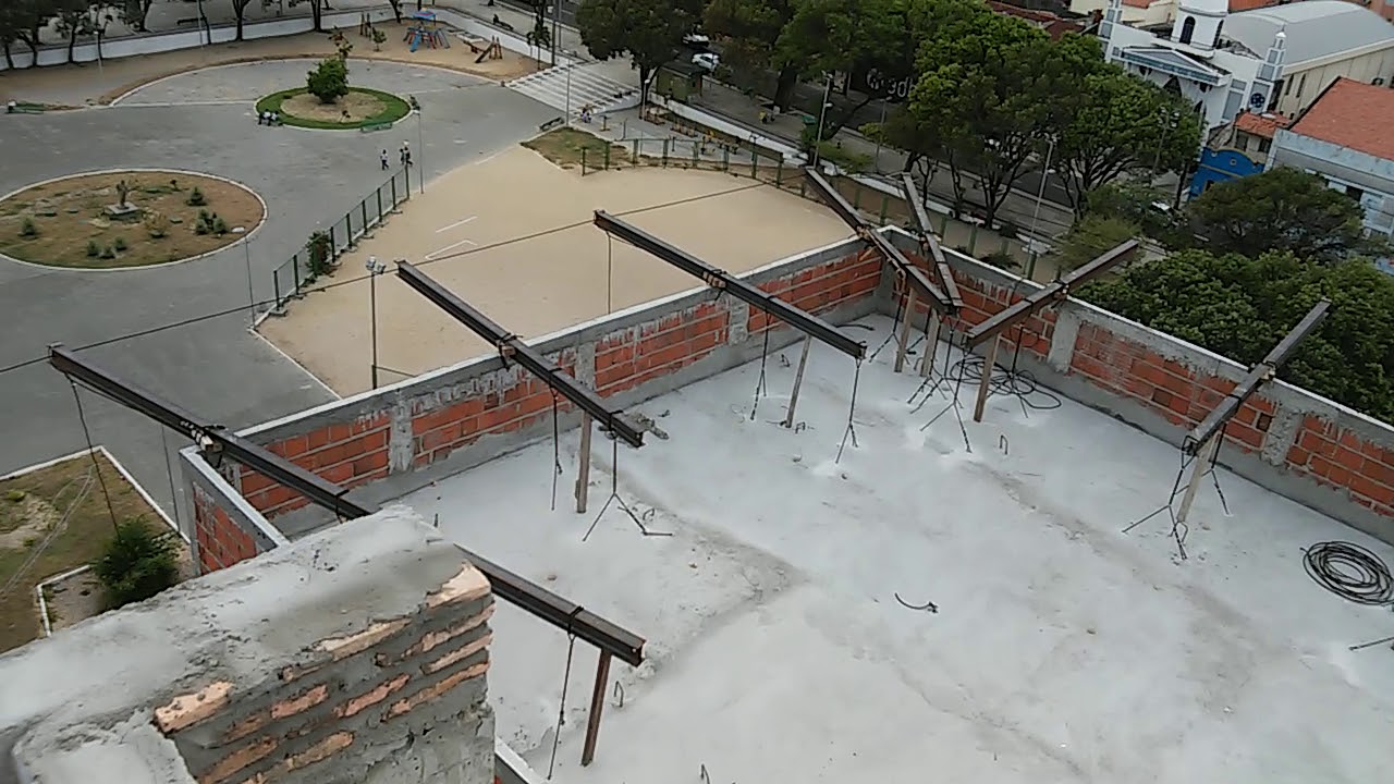 Instalação de trilhos para tela Fachadeiro
