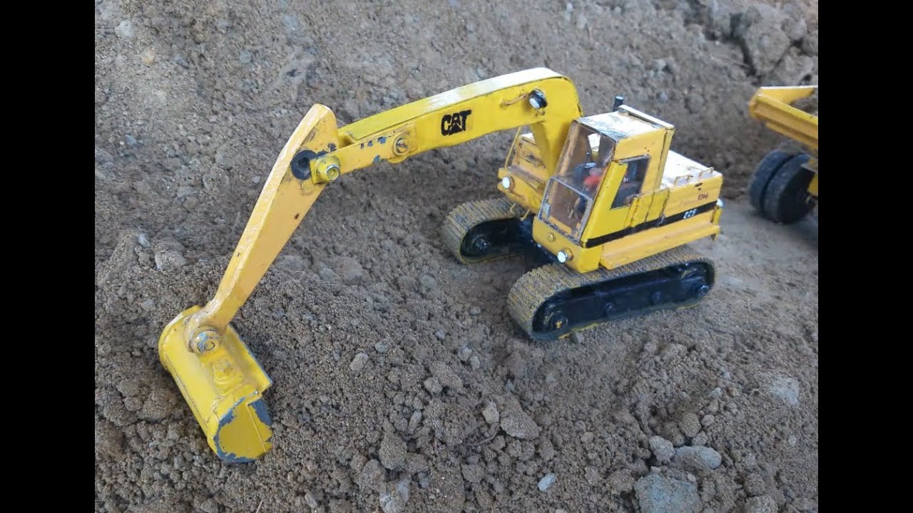 Best of Caterpillar 229 LC
