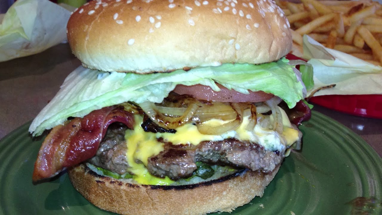 Burger Wars #4 - Slater's 50/50 vs Eat At Joe's