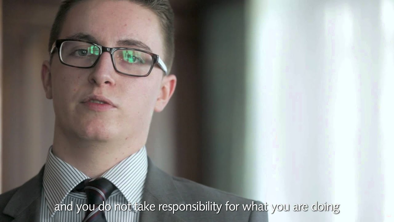 Vontobel employee Mischa R&ouml;lli talks about his job