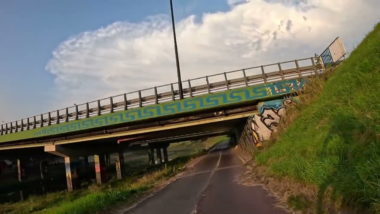 Rowerem nad Zalew Zemborzycki i ścieżką wzdłuż Bystrzycy