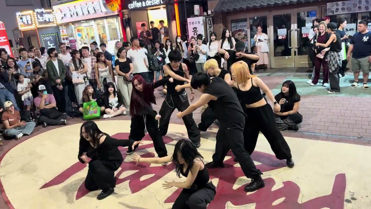HONGDAE K-POP GROUP BUSKING (BEOUR CREW) - [Ateez] Answer