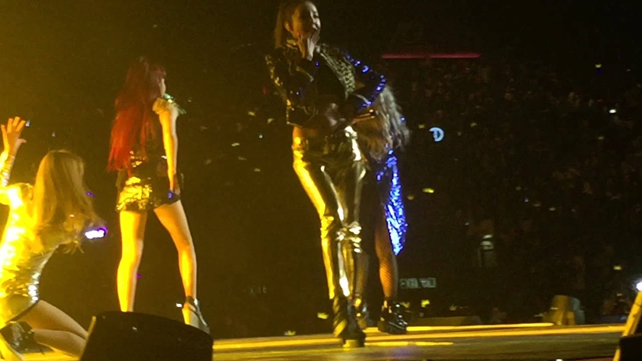 2015.12.02 MAMA - 2NE1 - FIRE & I AM THE BEST