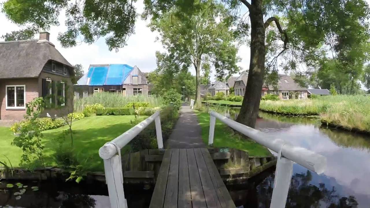 Giethoorn by Bicycle