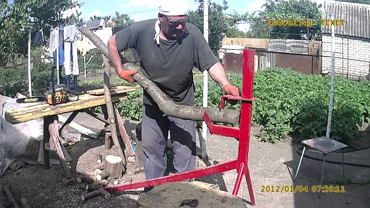 Приспособление для распиловки дров