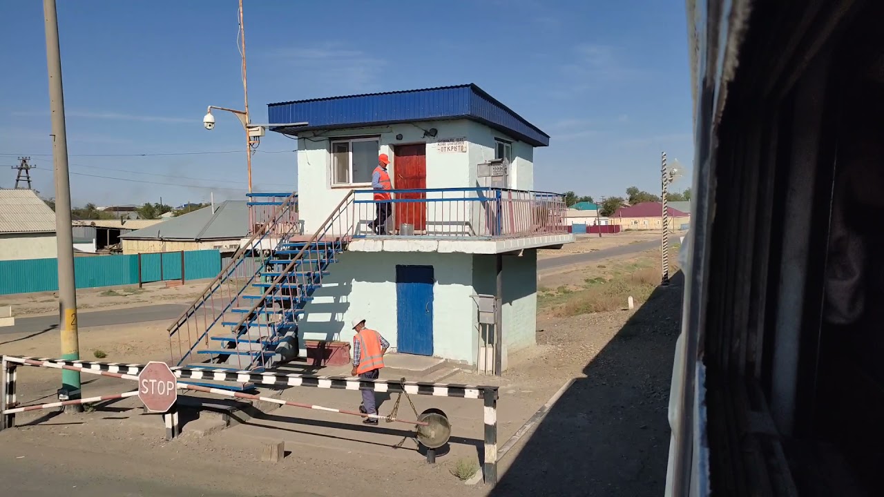 поезд №379 Алматы 2-Уральск.