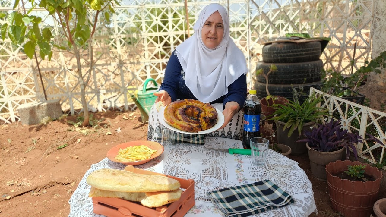 حياه في المزرعه خبز الكوشه والعصبان على الجمر ولا اروع 🍴🍞🍞♥️