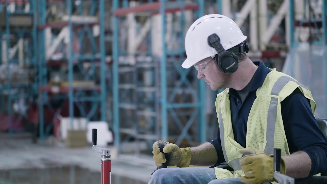 Hipertrowel™ floor polishing system by Husqvarna