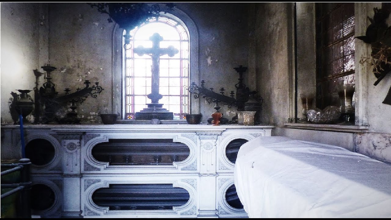 Panteones, placas y mausoleos de famosos de Argentina  (Parte 6)