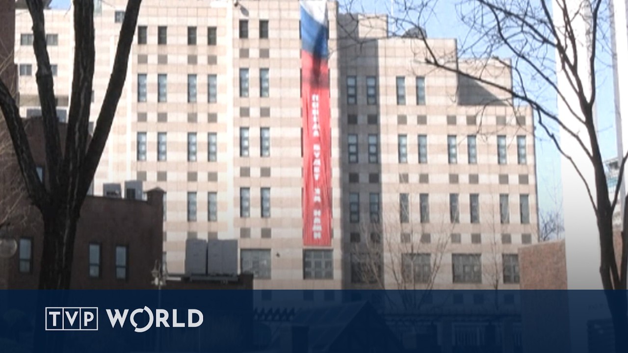 “Victory will be ours” banner remains at Russian embassy in Seoul | Midday Report