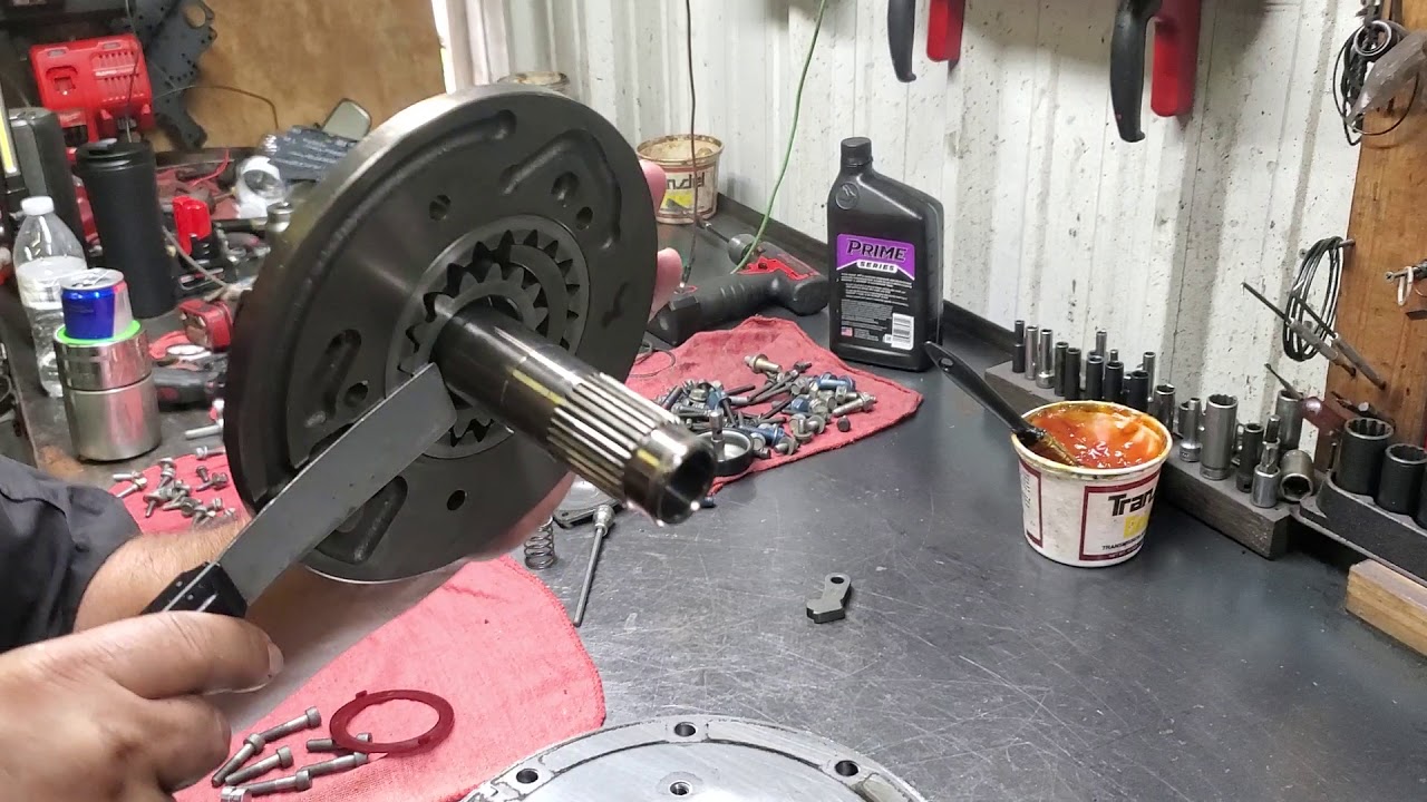 Como alinear la bomba de la transmission de una ford explorer
