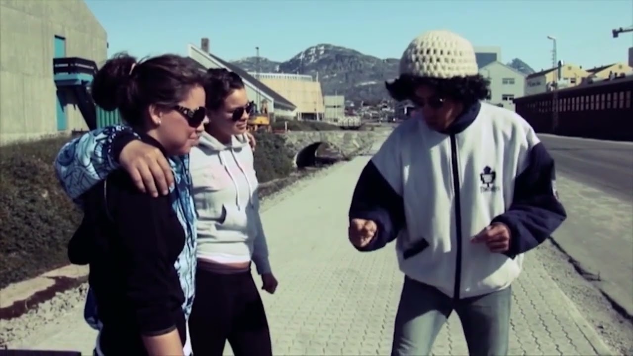 Hinnarik Sinnattunilu2009. Scene: MC Qilaat rapscene