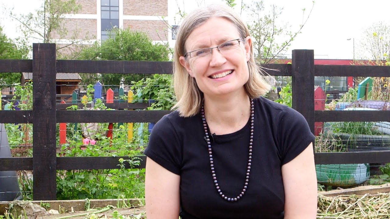 Bessie, the psychiatrist who finds peace of mind at Stepney City Farm - Londoner #65