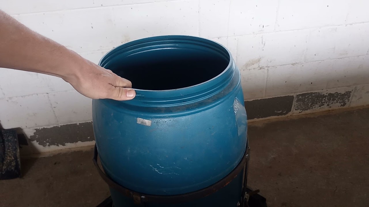 ótimo comedouro pra suínos feito com pneu e um tambor ⚙️⚙️⚙️