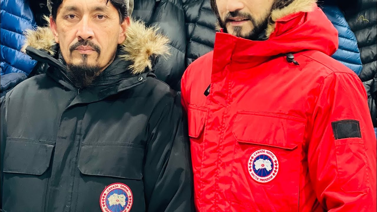 Puffar jacket puma Nike canda goose jacket ladies jacket 🧥 sale 2000