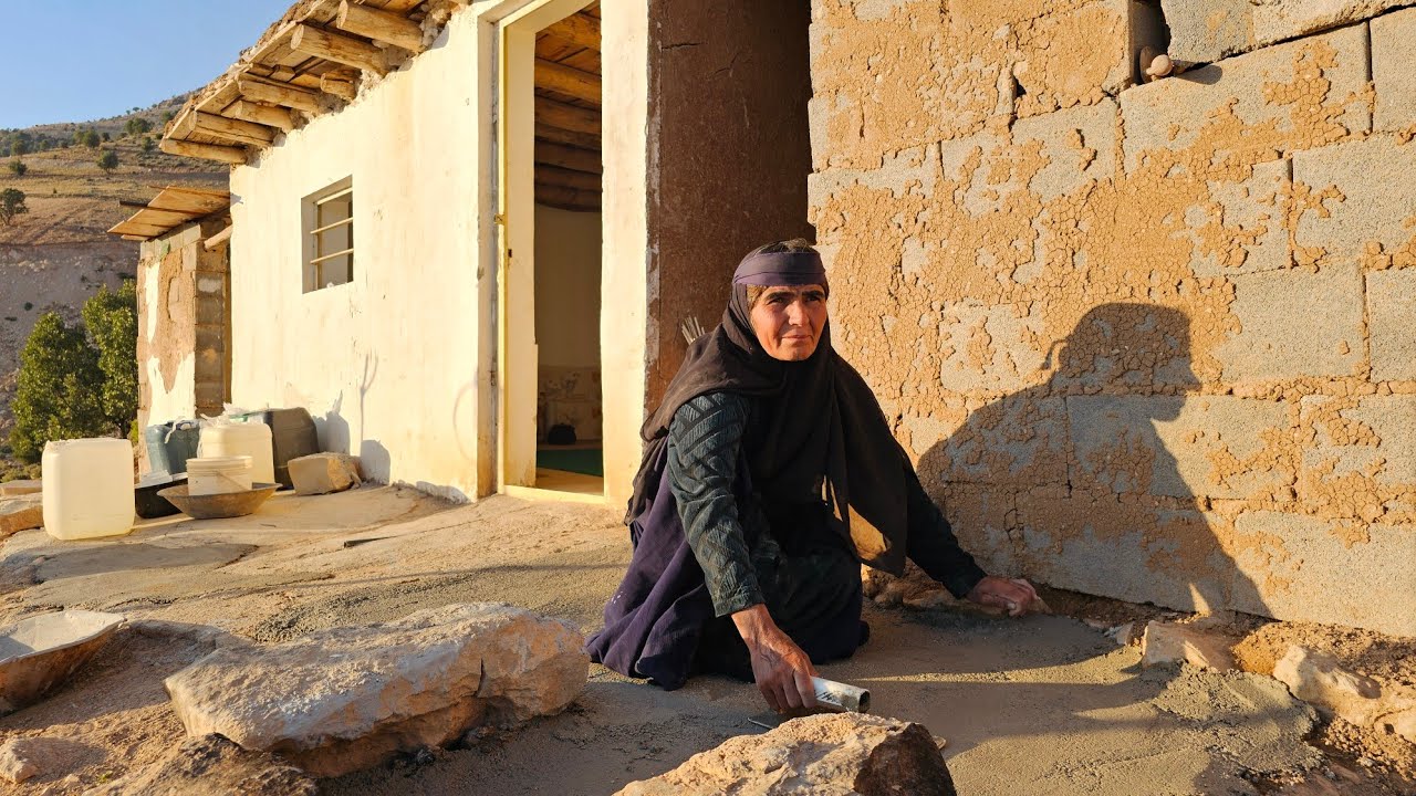 Grandma Never Gives Up | Building a Yard Wall with Homemade Mortar