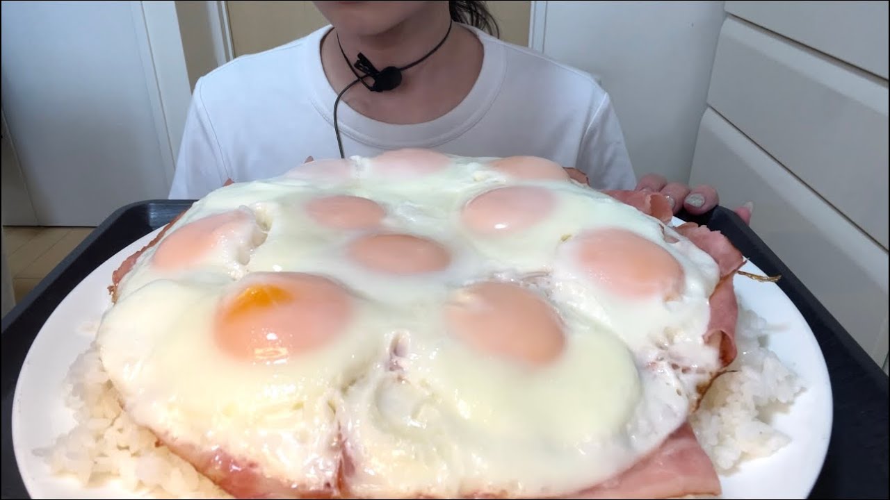【ASMR，咀嚼音】Bacon and Egg Bowl！ベーコンエッグ丼！