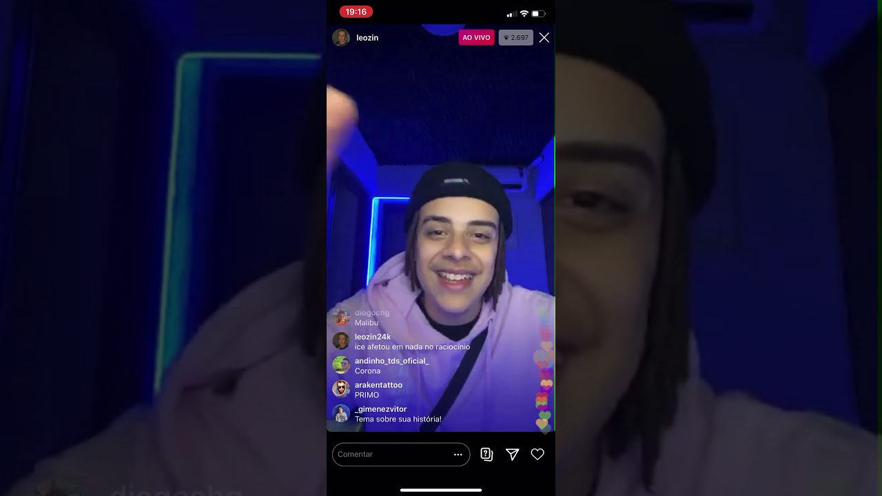 LEOZIN FAZENDO FREESTYLE EM LIVE