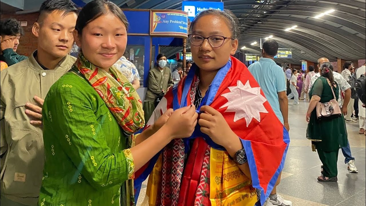 म परदेश आएछी पहिलो कमाईले प्राथनासहित धन्यवादि सेवाकाइ घरमा 