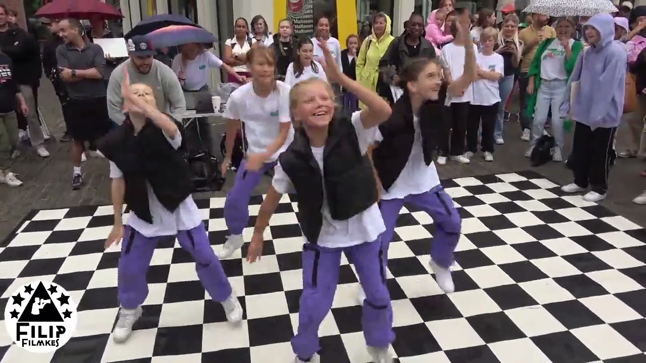 Made 2 Move vanuit Wetteren op de Gentse Feesten 23 juli 2023