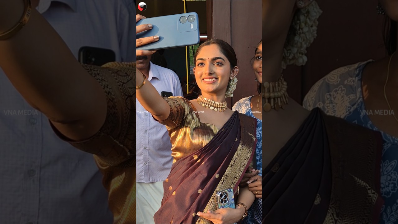 Binny looks beautiful with jasmine flowers on her head