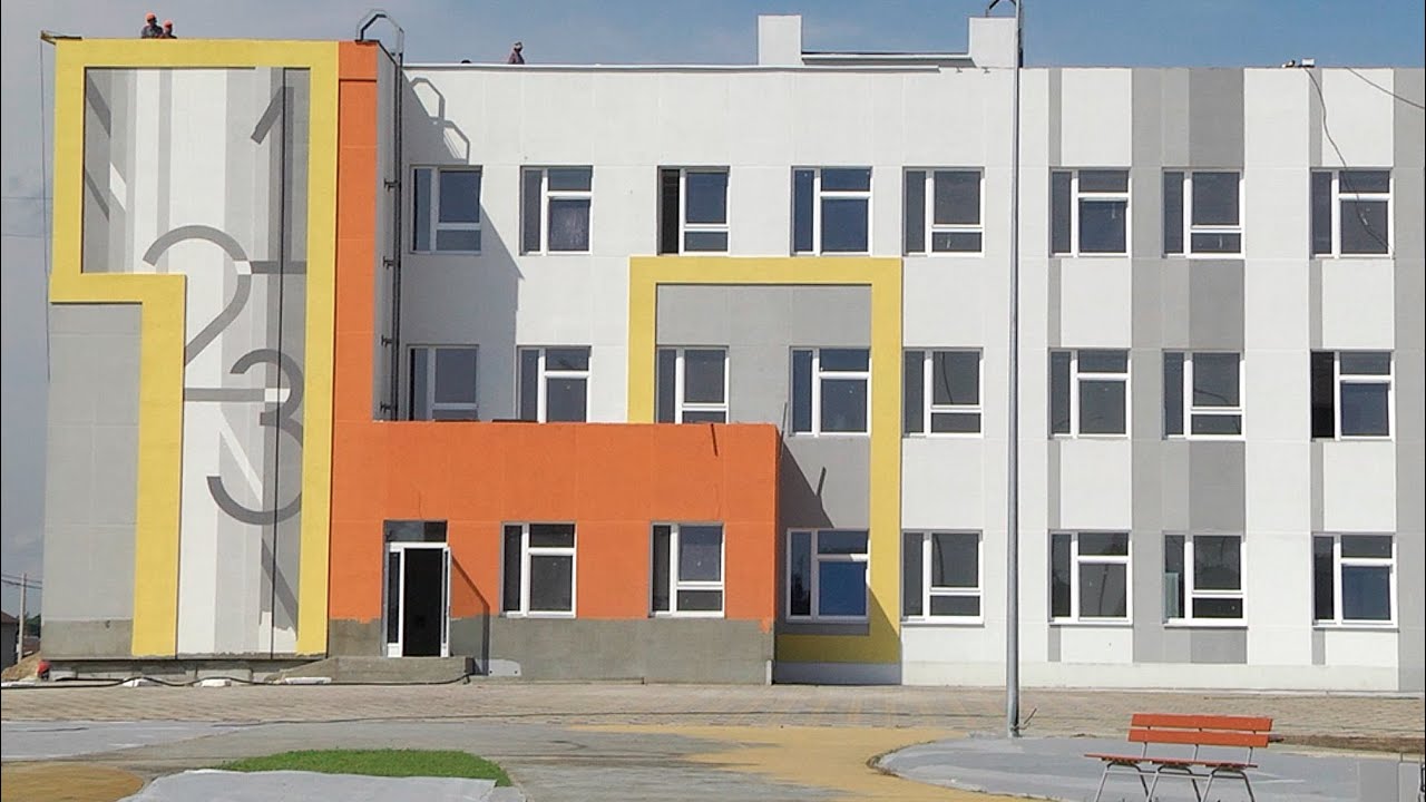 Завершается строительство школы в 96-м микрорайоне